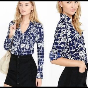 Express portfolio shirt. Size small